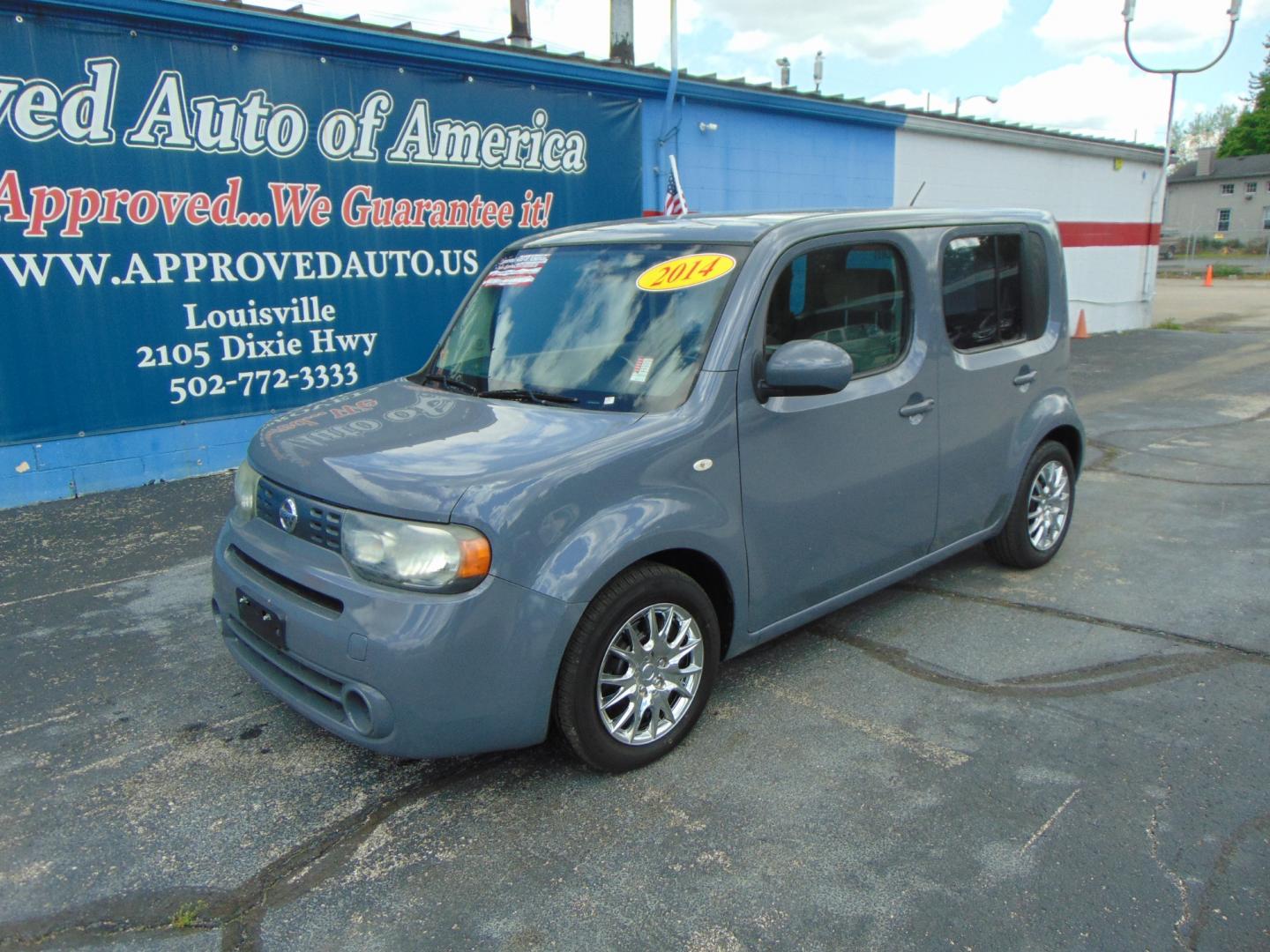 2014 Gray Nissan cube (JN8AZ2KR6ET) with an 4-Cyl 1.8 Liter engine, Automatic, CVT transmission, located at 2105 Dixie Hwy, Louisville, KY, 40210, (502) 772-3333, 38.220932, -85.795441 - Photo#1